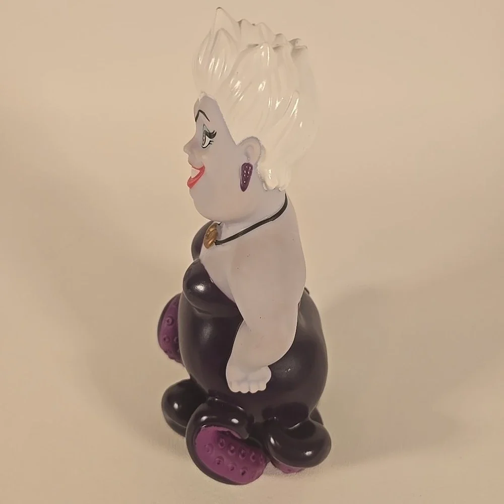 Disney The‎ Little Mermaid Ursula Figure 8